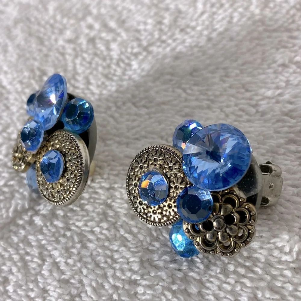 Vintage Blue Silver Clip On earrings - Picture 6 of 7